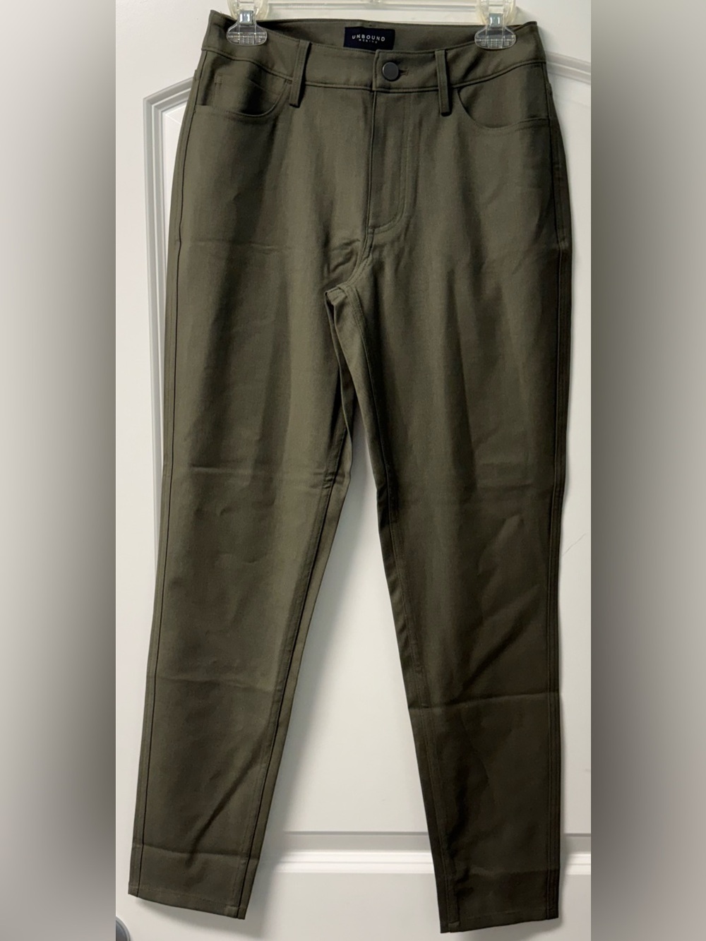 Unbound Merino Women’s Olive Green Stretch Pants Sz 26x28 excellent condition